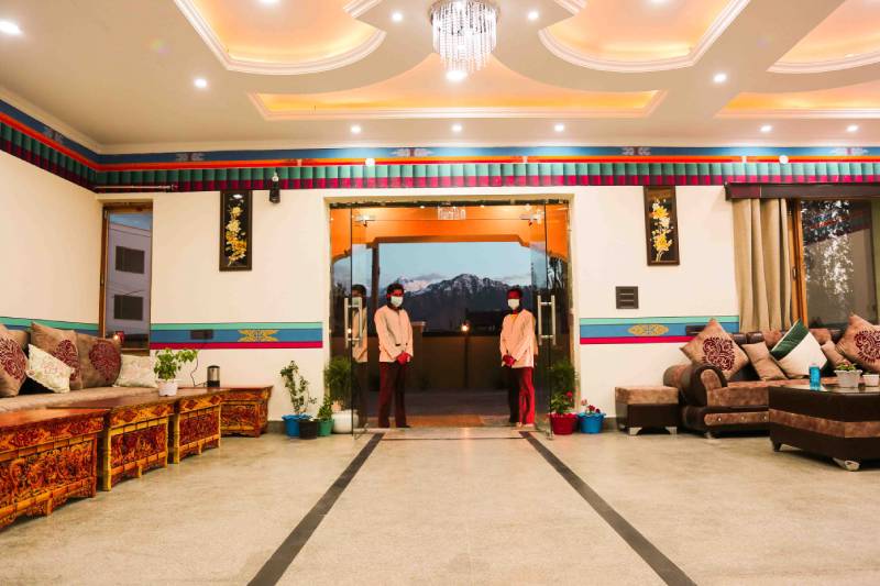 best luxury hotel in ladakh