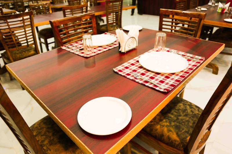 best luxury hotel in ladakh