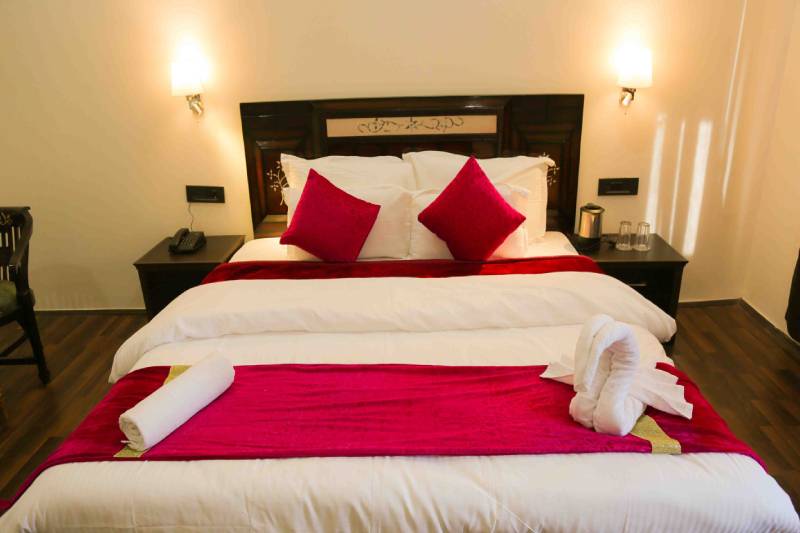 best luxury hotel in ladakh