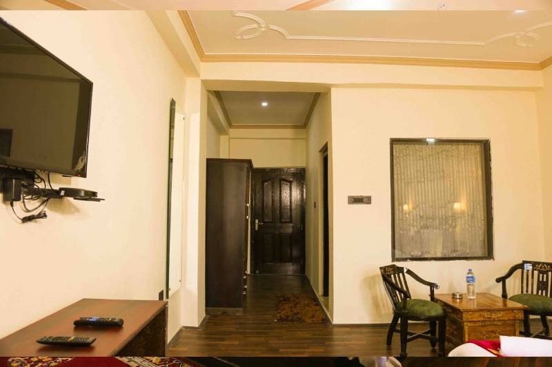 best luxury hotel in ladakh