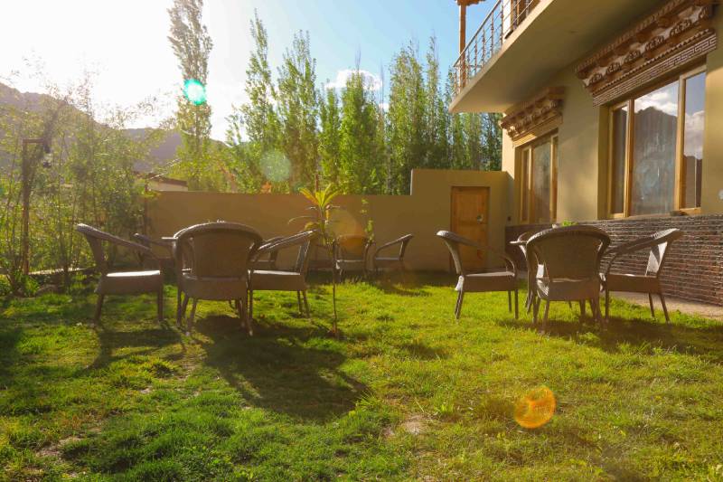 best budget hotel in leh ladakh