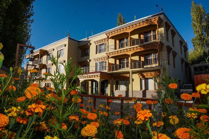 budget hotel in ladakh