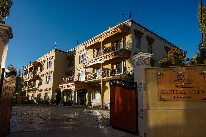 budget hotel in ladakh